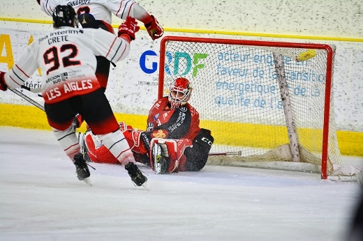 Photo hockey Ligue Magnus - Ligue Magnus : 29me journe : Chamonix  vs Nice - Les matchs se suivent et se ressemblent  Richard Bozon