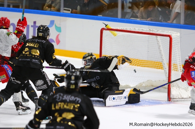 Photo hockey Ligue Magnus - Ligue Magnus : 2ème journée : Rouen vs Grenoble - Les dragons s’adjugent le classico. Photo hockey Ligue Magnus - Ligue Magnus : 2ème journée : Rouen vs Grenoble - Les dragons s’adjugent le classico.
