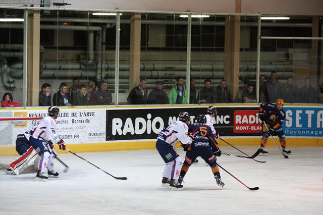 Photo hockey Ligue Magnus - Ligue Magnus : 2me journe : Chamonix  vs Grenoble  - Chamonix en impose