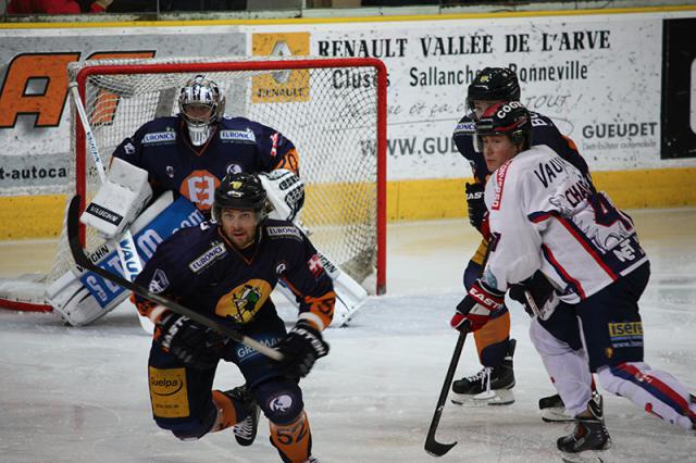 Photo hockey Ligue Magnus - Ligue Magnus : 2me journe : Chamonix  vs Grenoble  - Chamonix en impose
