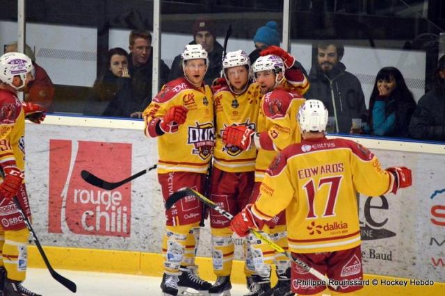 Photo hockey Ligue Magnus - Ligue Magnus : 30me journe : Chamonix / Morzine vs Dijon  - LM : Le Pionnier premier au sommet