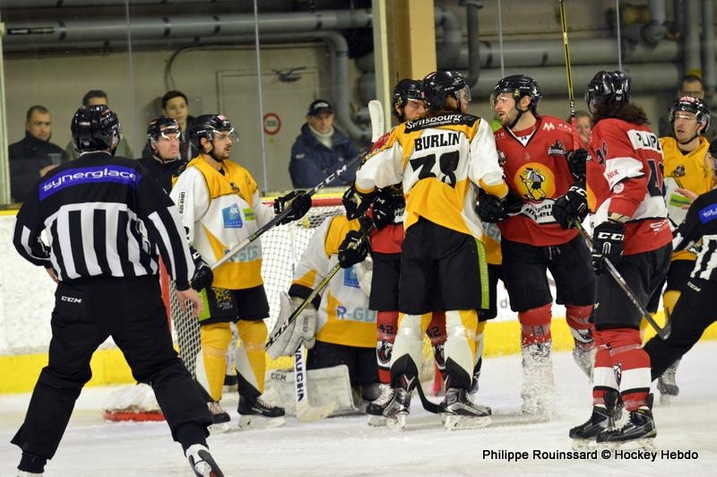 Photo hockey Ligue Magnus - Ligue Magnus : 31me journe : Chamonix  vs Strasbourg  - Nouvelle anne et premire victoire pour les Pionniers
