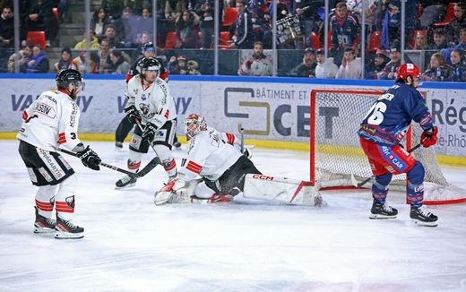 Photo hockey Ligue Magnus - Ligue Magnus : 31me journe : Grenoble  vs Chamonix  - Grenoble retrouve la victoire  domicile ! 