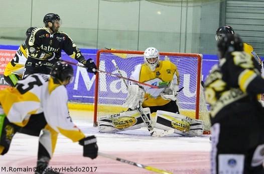 Photo hockey Ligue Magnus - Ligue Magnus : 32me journe : Rouen vs Strasbourg  - LM : Les Dragons sur sa lance.