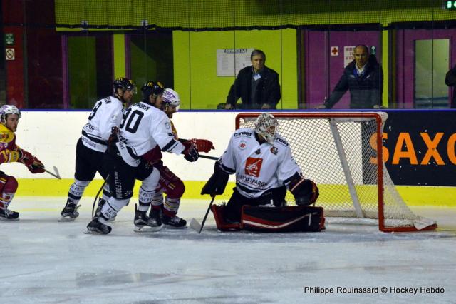 Photo hockey Ligue Magnus - Ligue Magnus : 36me journe : Dijon  vs Amiens  - LM : La Gargouille trempe les Ducs
