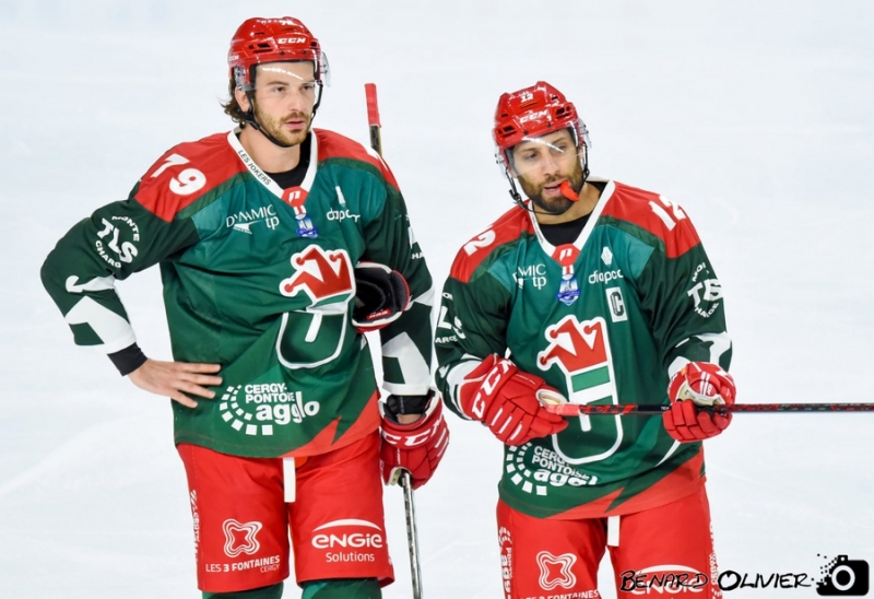 Photo hockey Ligue Magnus - Ligue Magnus : 38me journe : Cergy-Pontoise vs Grenoble  - Grenoble enchaine  Cergy