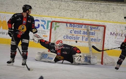 Photo hockey Ligue Magnus - Ligue Magnus : 38me journe : Chamonix  vs Rouen - 20 minutes de trop pour les Pionniers