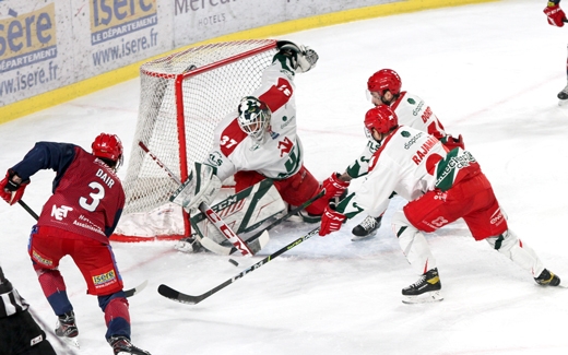 Photo hockey Ligue Magnus - Ligue Magnus : 39me journe : Grenoble  vs Cergy-Pontoise - Des pnalits et des buts  Pole Sud !