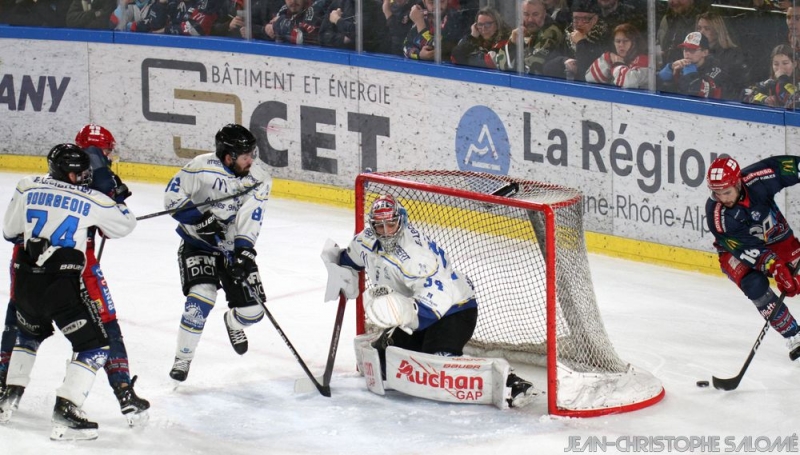 Photo hockey Ligue Magnus - Ligue Magnus : 39me journe : Grenoble  vs Gap  - Grenoble bouscul par les Rapaces