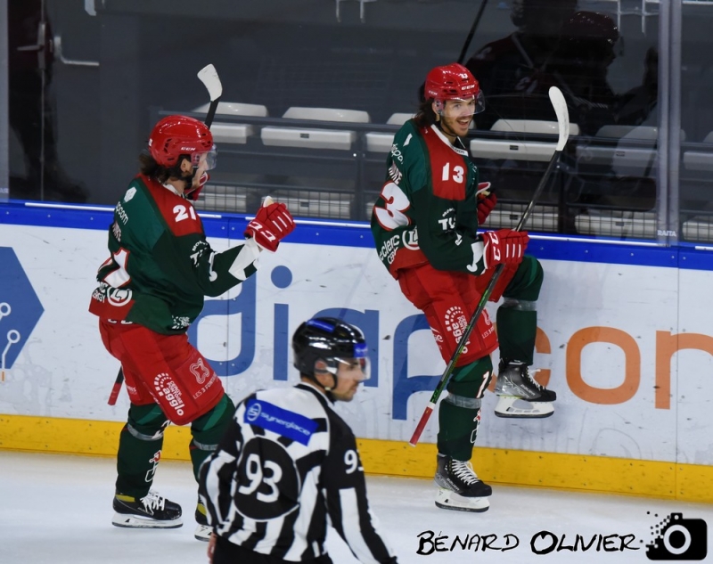 Photo hockey Ligue Magnus - Ligue Magnus : 3me journe : Cergy-Pontoise vs Chamonix  - Lavalanche des Jokers emporte les Pionniers