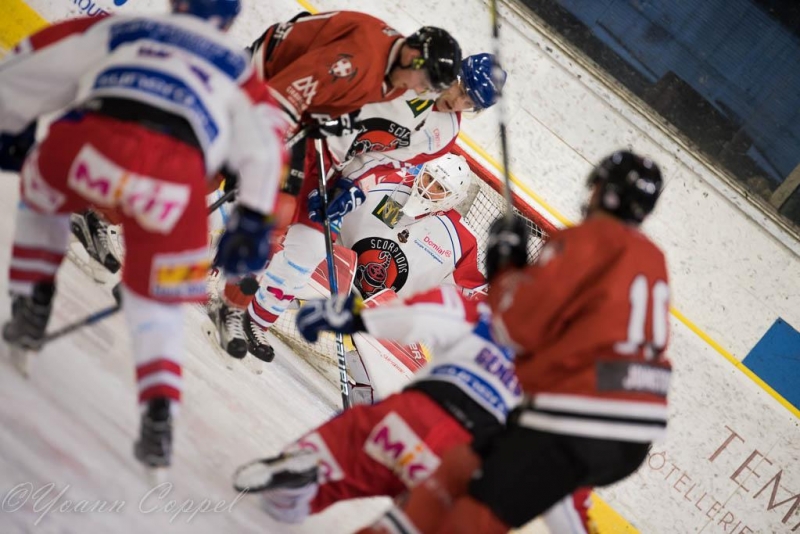 Photo hockey Ligue Magnus - Ligue Magnus : 3me journe : Chamonix  vs Mulhouse - Les Pionniers tiennent leur premire victoire !