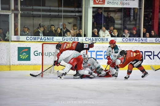 Photo hockey Ligue Magnus - Ligue Magnus : 42me journe : Chamonix  vs Cergy-Pontoise - Dfaite crve-cur des Pionniers
