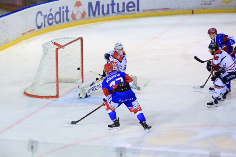 Photo hockey Ligue Magnus - Ligue Magnus : 42me journe : Lyon vs Angers  - Ne pas vendre la peau du Lion...