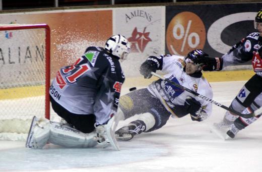 Photo hockey Ligue Magnus - Ligue Magnus : 4me journe : Amiens  vs Chamonix  - Amiens se fait piger