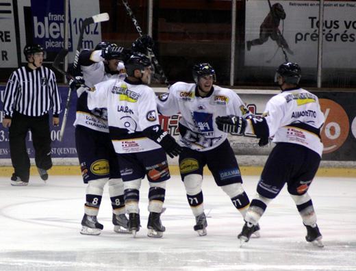 Photo hockey Ligue Magnus - Ligue Magnus : 4me journe : Amiens  vs Chamonix  - Amiens se fait piger