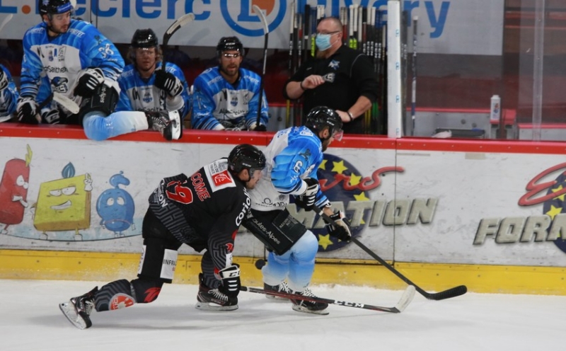 Photo hockey Ligue Magnus - Ligue Magnus : 4me journe : Amiens  vs Gap  - LM : Les Gothiques ont toujours la tte sous leau