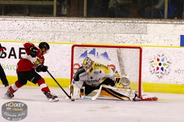 Photo hockey Ligue Magnus - Ligue Magnus : 4me journe : Chamonix / Morzine vs Rouen - Le Dragon dun souffle
