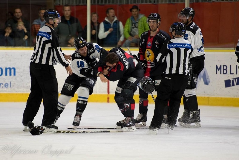 Photo hockey Ligue Magnus - Ligue Magnus : 5me journe : Chamonix  vs Gap  - Les Pionniers poursuivent leur ascension.