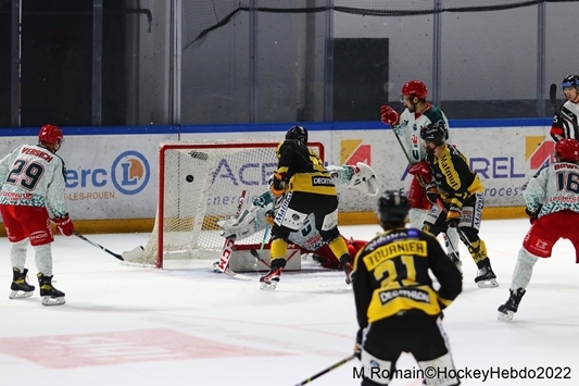 Photo hockey Ligue Magnus - Ligue Magnus : 6me journe  : Rouen vs Cergy-Pontoise - Les dragons tout feu tout flamme.