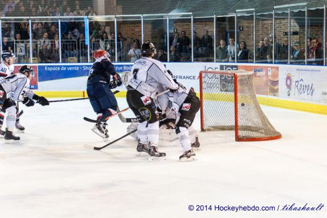 Photo hockey Ligue Magnus - Ligue Magnus : 6me journe : Angers  vs Brest  - Tifu enflamme Le Haras