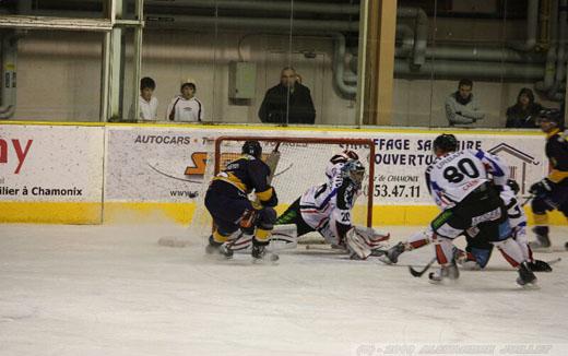 Photo hockey Ligue Magnus - Ligue Magnus : 6me journe : Chamonix  vs Caen  - Chamonix se donne un peu dair