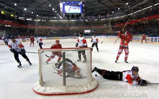 Photo hockey Ligue Magnus - Ligue Magnus : 6me journe : Grenoble  vs Nice - Grenoble fait parler la poudre
