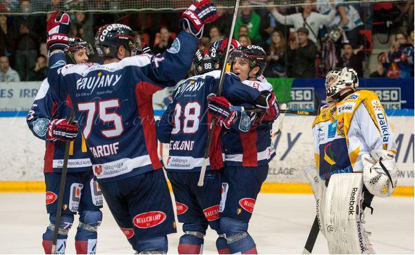 Photo hockey Ligue Magnus - Ligue Magnus : 6me journe : Grenoble  vs Strasbourg  - Grenoble laborieusement