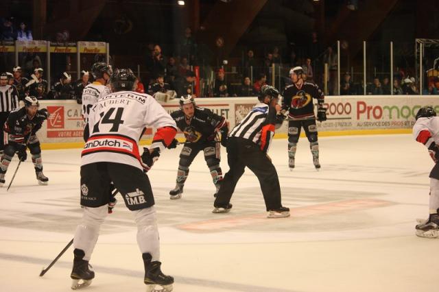 Photo hockey Ligue Magnus - Ligue Magnus : barrage LM/D1, match 2 : Morzine-Avoriaz vs Nice - Le HC MAG aura lutt 