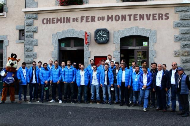 Photo hockey Ligue Magnus - Ligue Magnus : Chamonix (Les Pionniers) - Chamonix : Présentation face à la Mer de Glace Photo hockey Ligue Magnus - Ligue Magnus : Chamonix (Les Pionniers) - Chamonix : Présentation face à la Mer de Glace