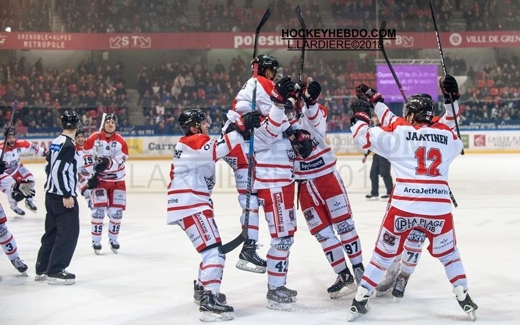 Photo hockey Ligue Magnus - Ligue Magnus : demi-finale, match 5 : Grenoble  vs Bordeaux - Bordeaux tout proche d