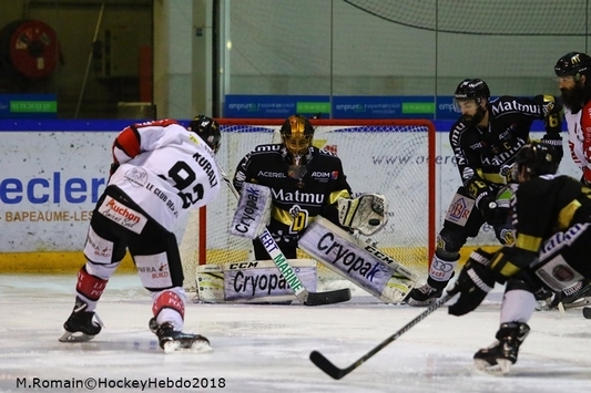 Photo hockey Ligue Magnus - Ligue Magnus : demi-finale, match 5 : Rouen vs Amiens  - LM : Dun souffle les Dragons simposent.