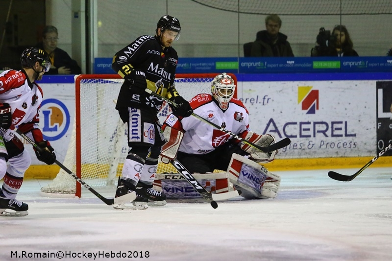Photo hockey Ligue Magnus - Ligue Magnus : demi-finale, match 5 : Rouen vs Amiens  - LM : Dun souffle les Dragons simposent.