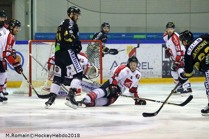 Photo hockey Ligue Magnus - Ligue Magnus : demi-finale, match 5 : Rouen vs Amiens  - LM : Dun souffle les Dragons simposent.