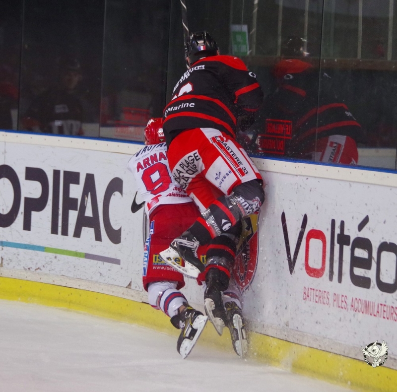 Photo hockey Ligue Magnus - Ligue Magnus : demi-finale, match 6 : Bordeaux vs Grenoble  - Egalit parfaite aprs six batailles !