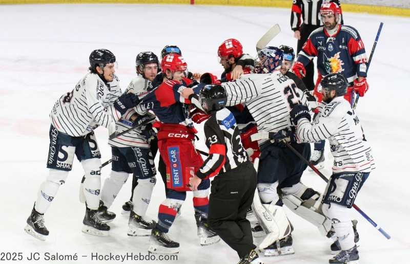 Photo hockey Ligue Magnus - Ligue Magnus - Finale - Match 1 : Grenoble  vs Angers  - Grenoble prend les devants ! 