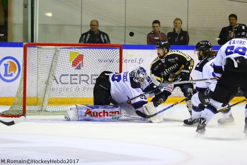 Photo hockey Ligue Magnus - Ligue Magnus : finale, match 4 : Rouen vs Gap  - LM : Les Rapaces avec la hargne
