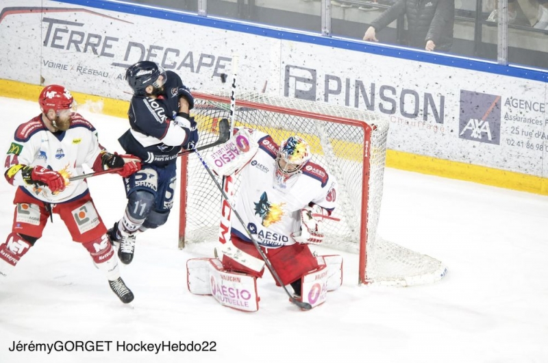 Photo hockey Ligue Magnus - Ligue Magnus - Finale match 4 : Angers  vs Grenoble  - Encore un final en fusillade! 