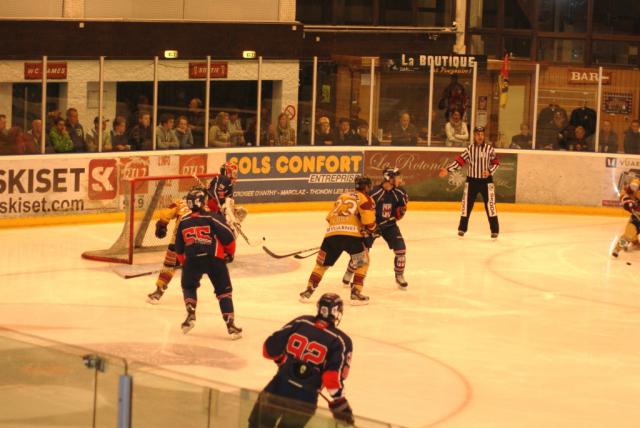 Photo hockey Ligue Magnus - Ligue Magnus : Morzine-Avoriaz (Les Pingouins) - Les Pingouins corrigent Milan