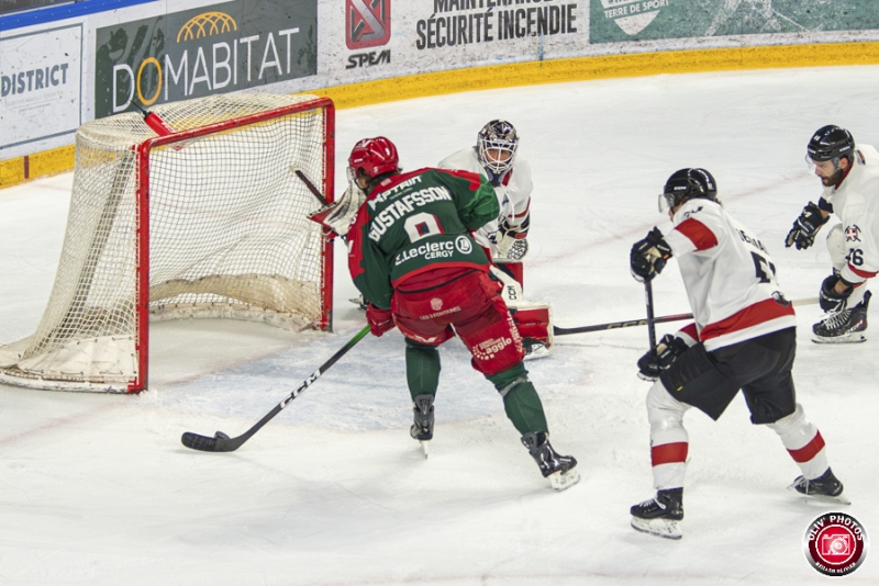 Photo hockey Ligue Magnus - Ligue Magnus - Poule de Maintien - J1 : Cergy-Pontoise vs Chamonix  - Poule de maintien : Cergy r�ussit sa premi�re sortie