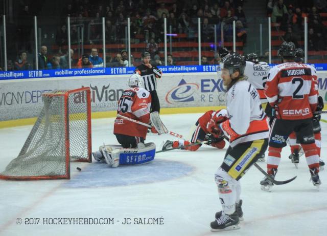 Photo hockey Ligue Magnus - Ligue Magnus : poule de maintien, 1re journe : Chamonix / Morzine vs Nice - LM : Nice clbre, Chamonix-Morzine vgte!