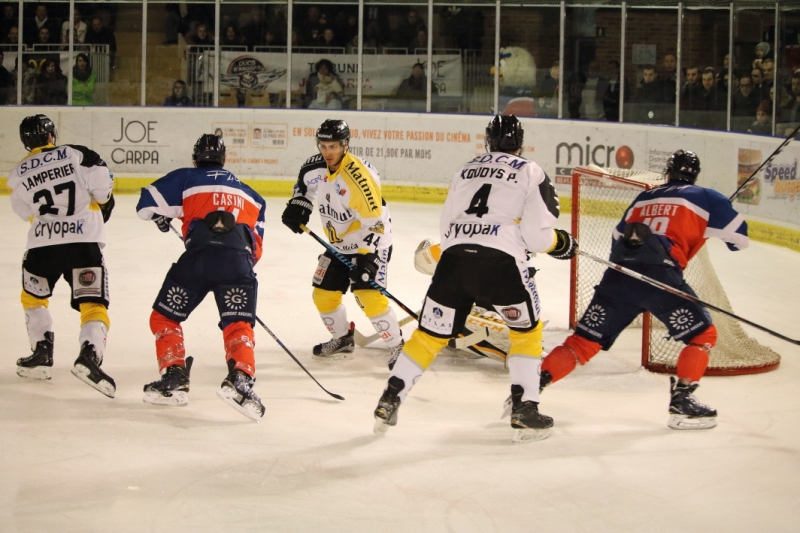 Photo hockey Ligue Magnus - Ligue Magnus : quart de finale, match 4 : Angers  vs Rouen - LM : Les Ducs fatiguent