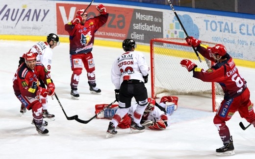 Photo hockey Ligue Magnus - Ligue Magnus - Quart de finale match 1 : Grenoble  vs Chamonix  - Grenoble-Chamonix: ce fut laborieux!