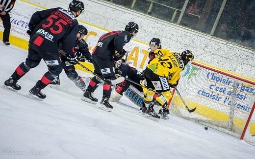 Photo hockey Ligue Magnus - Ligue Magnus - Quart de finale match 3 : Chamonix  vs Rouen - La maison fait (presque) du bien aux Pionniers