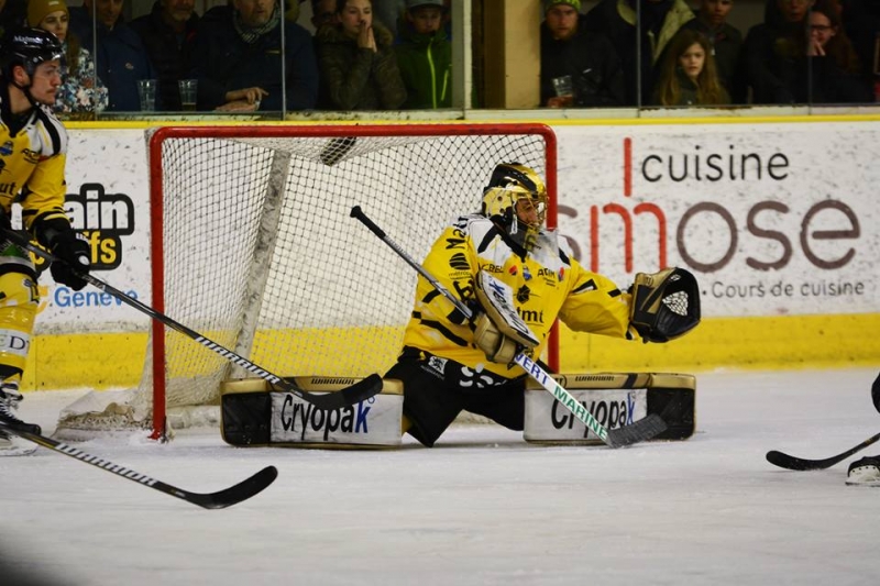 Photo hockey Ligue Magnus - Ligue Magnus - Quart de finale match 3 : Chamonix  vs Rouen - La maison fait (presque) du bien aux Pionniers