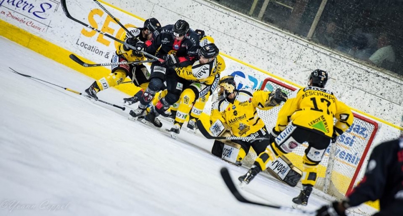 Photo hockey Ligue Magnus - Ligue Magnus - Quart de finale match 3 : Chamonix  vs Rouen - La maison fait (presque) du bien aux Pionniers