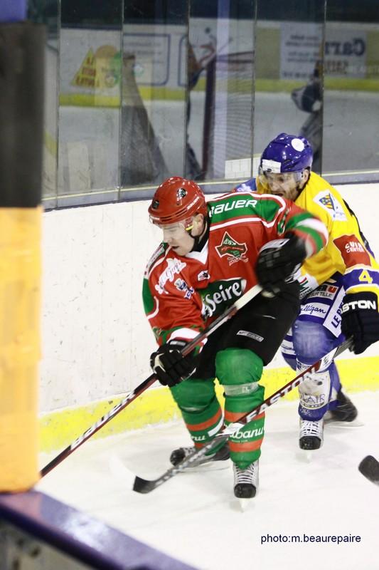 Photo hockey Ligue Magnus - Ligue Magnus: 15me journe : Mont-Blanc vs Dijon  - Mont-Blanc engrange