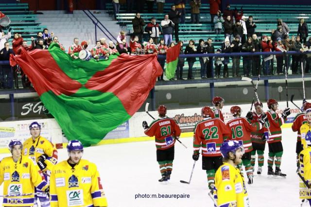 Photo hockey Ligue Magnus - Ligue Magnus: 15me journe : Mont-Blanc vs Dijon  - Mont-Blanc engrange