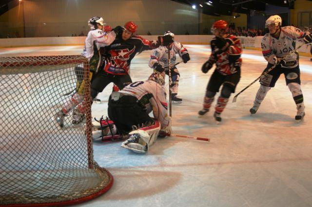 Photo hockey Ligue Magnus - Ligue Magnus, 8�me journ�e : Neuilly/Marne vs Epinal  - Les Dauphins ma�trisent les Bisons