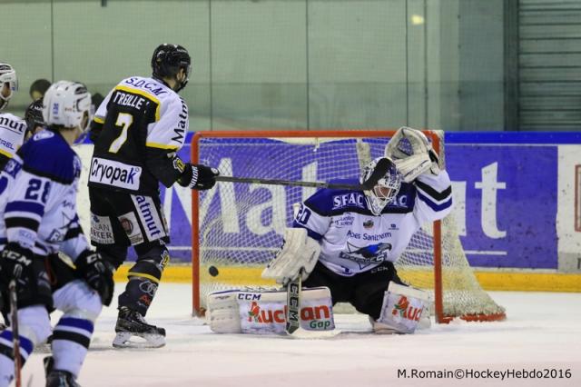 Photo hockey Ligue Magnus - Ligue Magnus, demi-finale, match 4 : Rouen vs Gap  - LM : Les Dragons survolent et recollent. 
