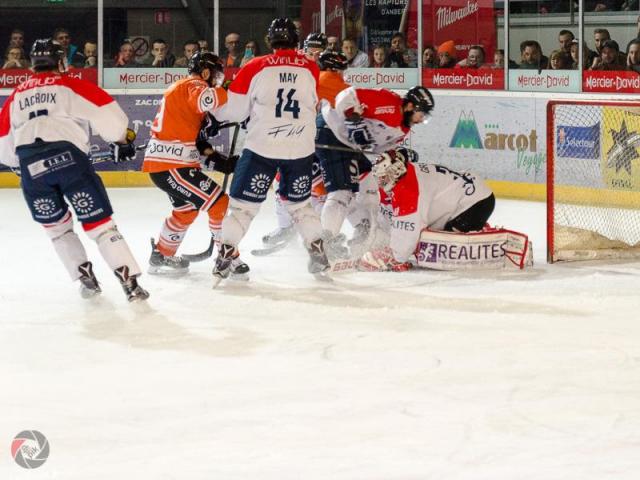 Photo hockey Ligue Magnus - Ligue Magnus, demi-finale, match 7 : Epinal vs Angers - Angers rejoint Rouen au bout du suspense ! Photo hockey Ligue Magnus - Ligue Magnus, demi-finale, match 7 : Epinal vs Angers - Angers rejoint Rouen au bout du suspense !